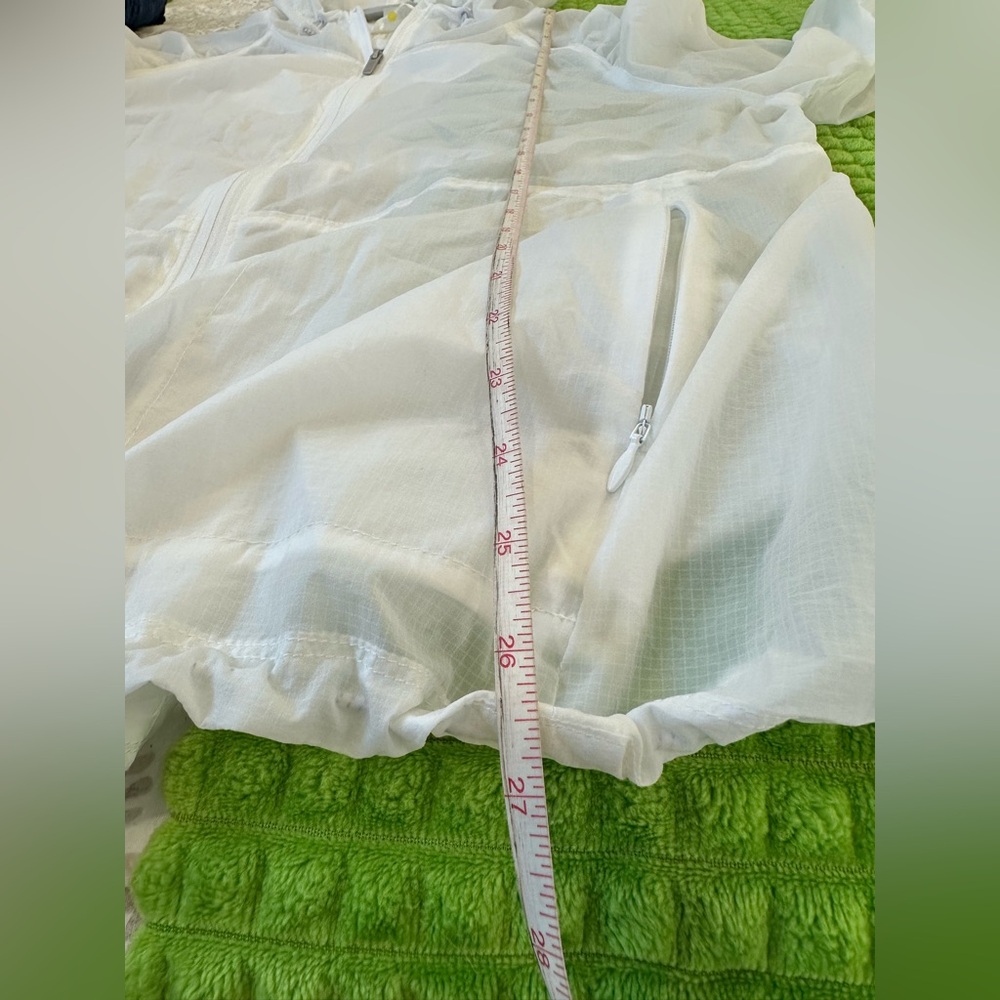 Zella sheer packable jacket $99 retail - Picture 10 of 11